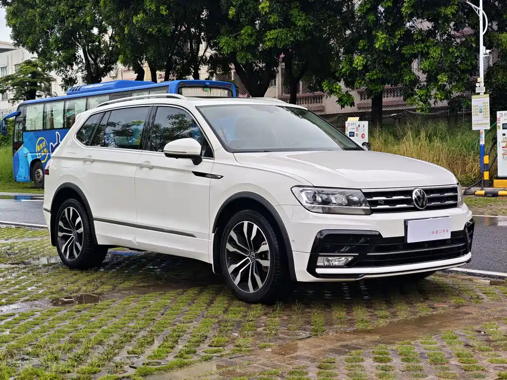Volkswagen Tiguan L 2021
