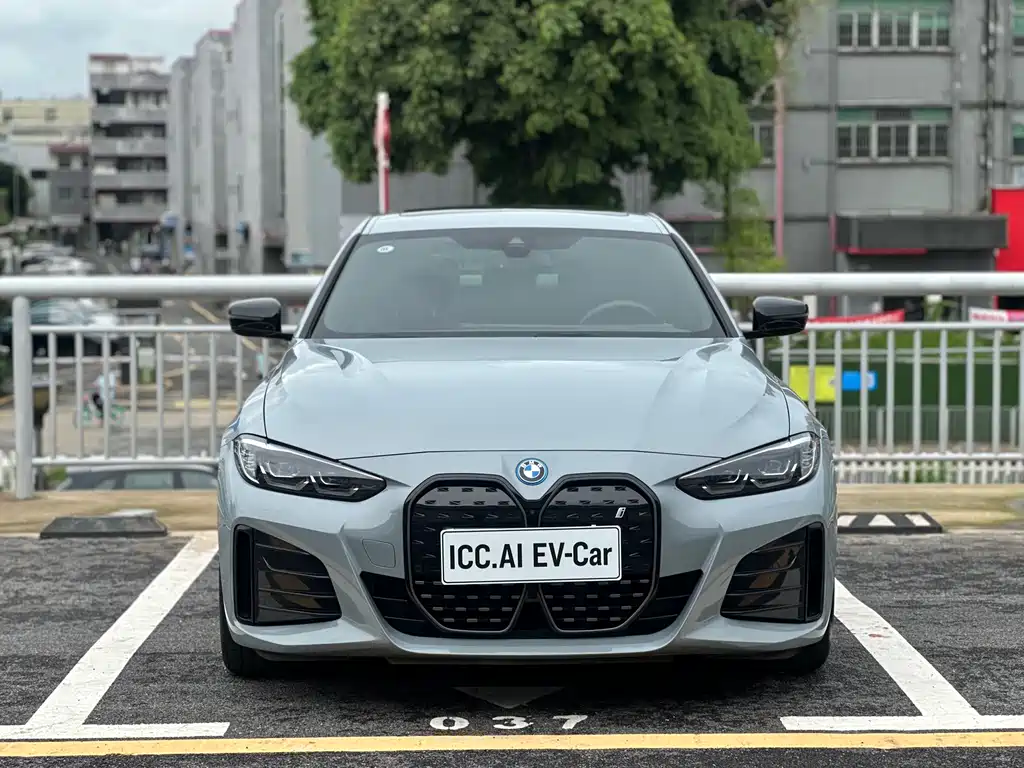 BMW i4 2024 — фото 2