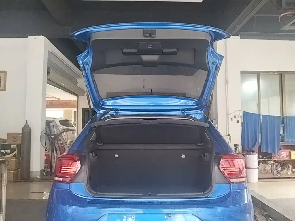 Volkswagen Polo 2019 — фото 19