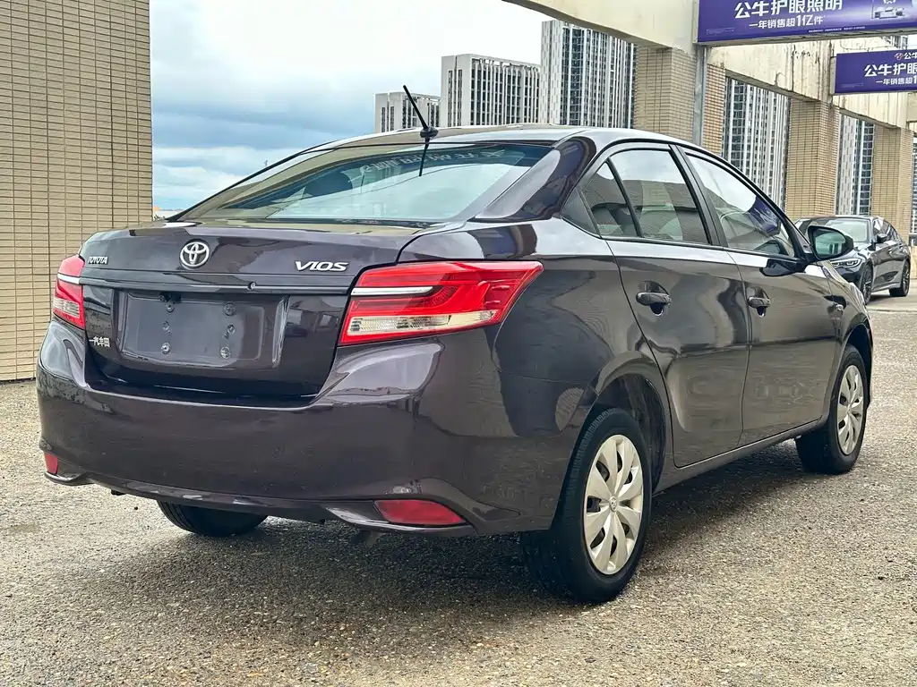 Toyota Vios 2017 — фото 5