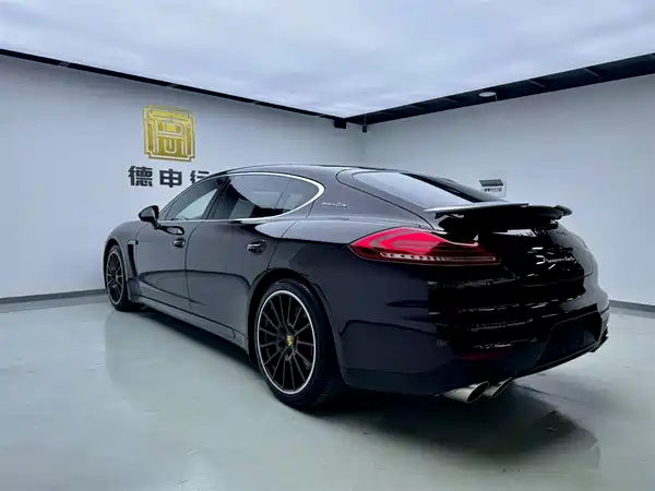 Porsche Panamera 2016