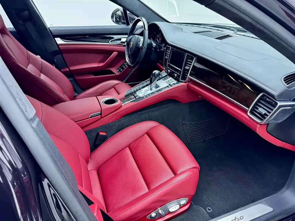 Porsche Panamera 2016 — фото 21
