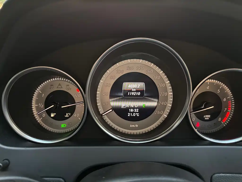 Mercedes-Benz C-Class 2013 — фото 13