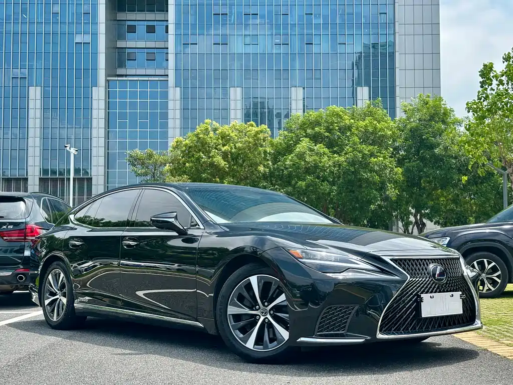 Lexus LS 2021 — фото 3