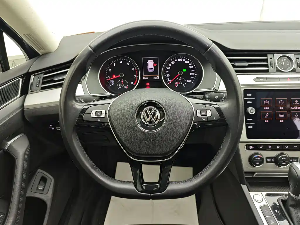 Volkswagen Viloran 2018 — фото 25
