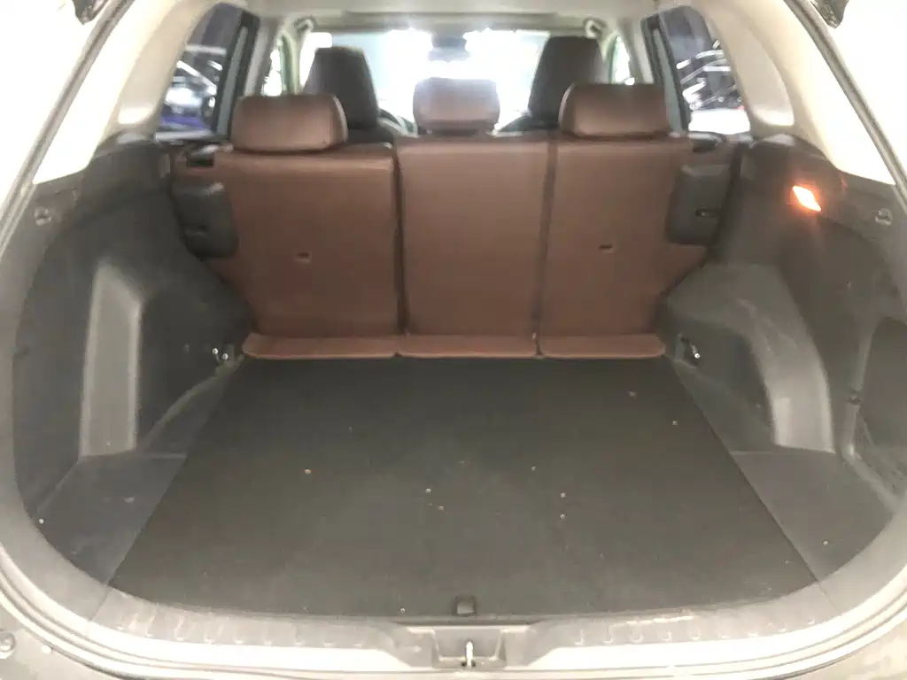 Toyota RAV4 2019 — фото 14