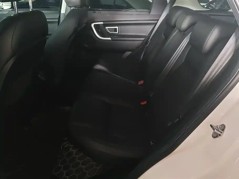 Land Rover Discovery Sport 2019 — фото 11