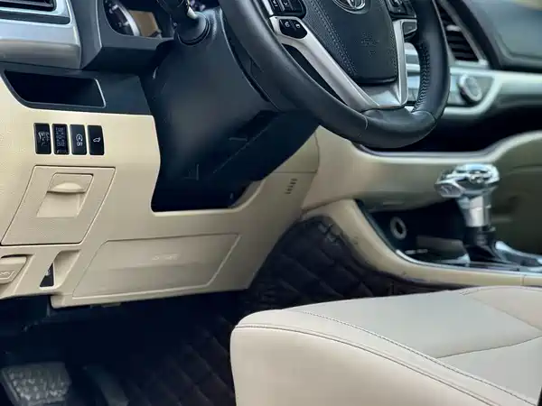 Toyota Highlander 2017