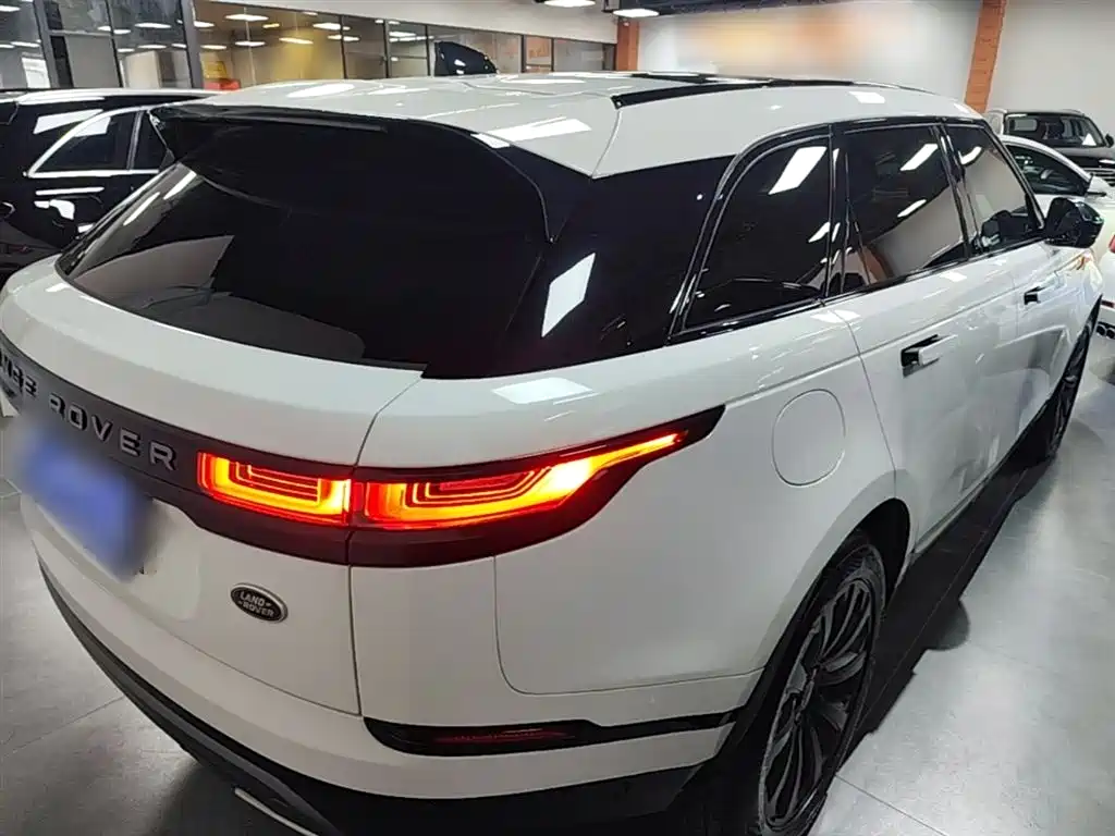 Land Rover Velar 2021 — фото 7