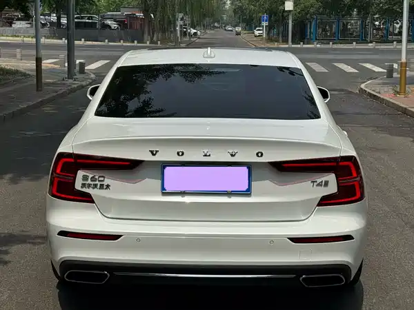 Volvo S60 2020