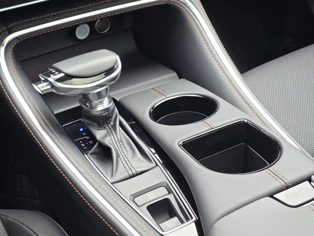 Toyota Avalon 2025 — фото 15