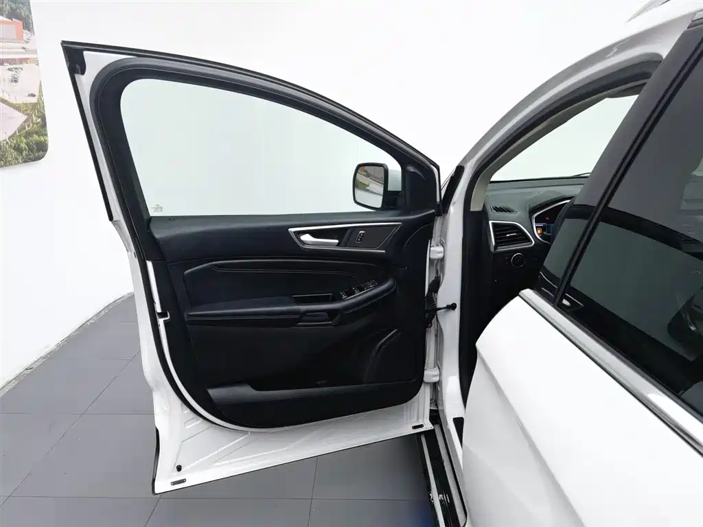 Ford Edge 2015 — фото 8