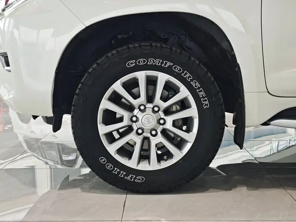 Toyota Prado 2018 — фото 6