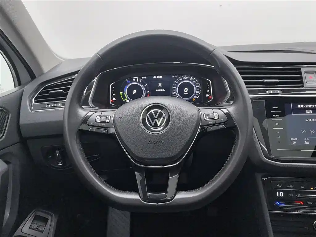 Volkswagen Tiguan L PHEV 2021 — фото 11