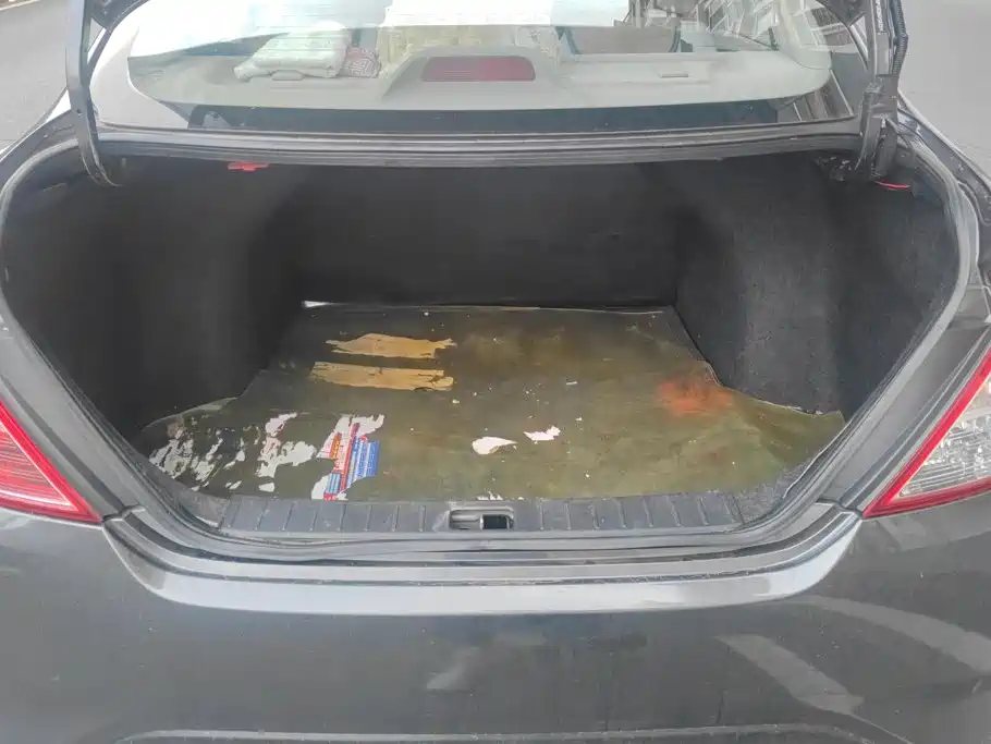 Nissan Sunny 2016