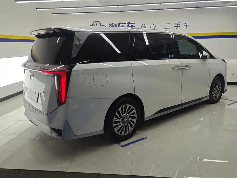 GAC Motor Trumpchi M8 2023 — фото 3