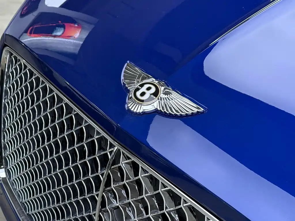 Bentley Continental 2020 — фото 7