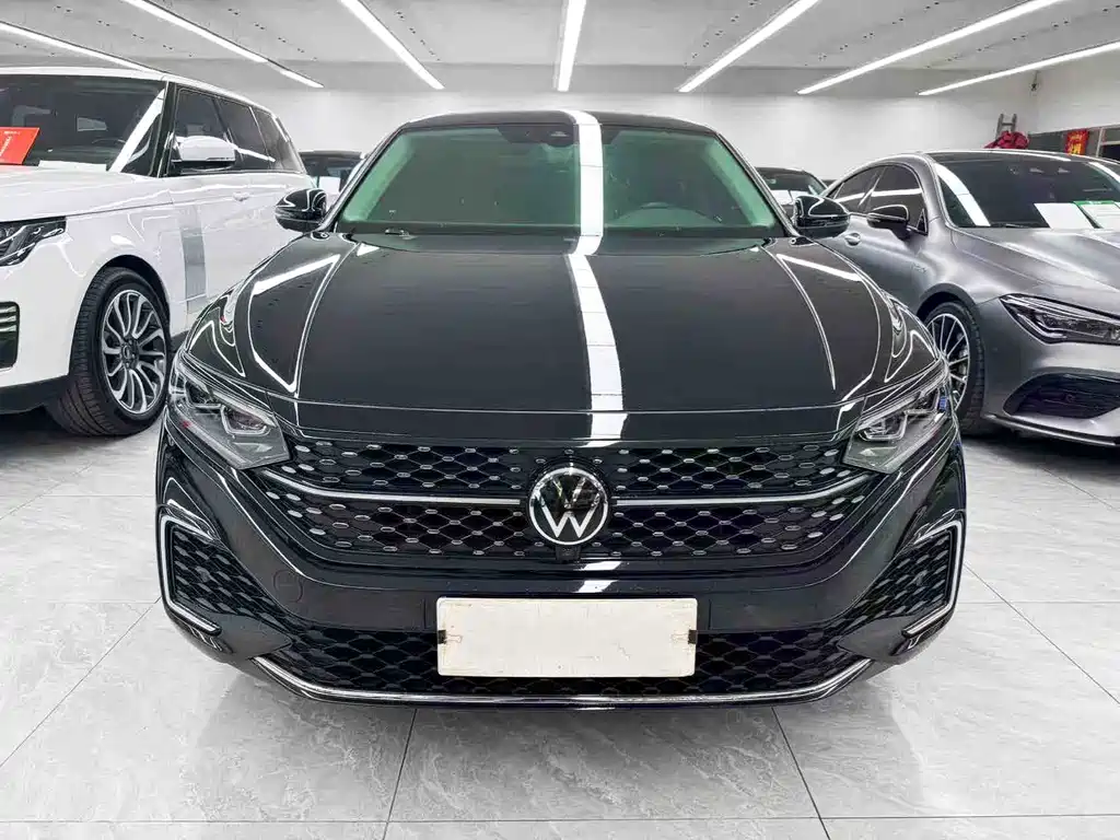 Volkswagen Passat 2023
