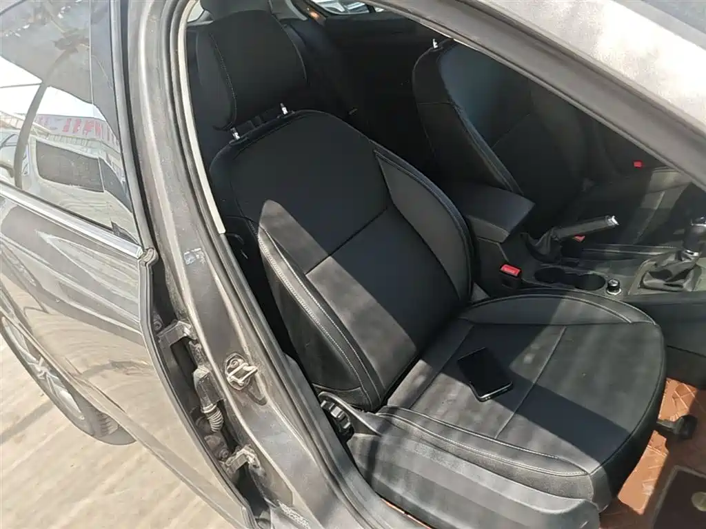 Skoda Octavia 2022 — фото 25