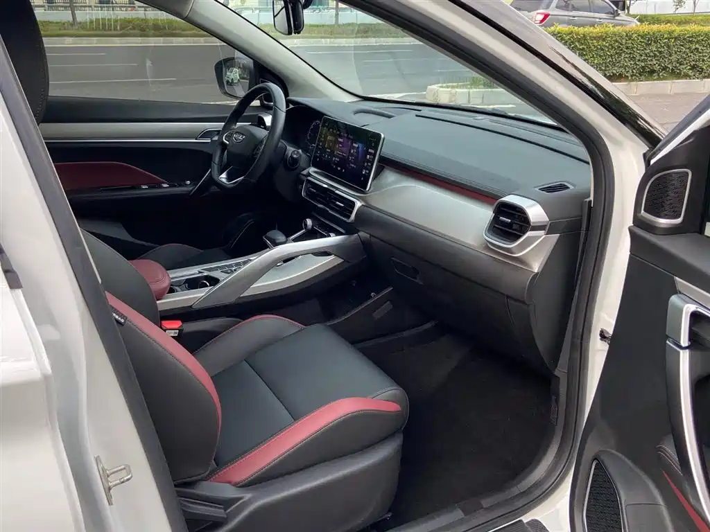 Geely Binyue 2022