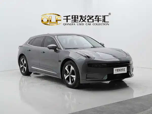 Zeekr 001 2023