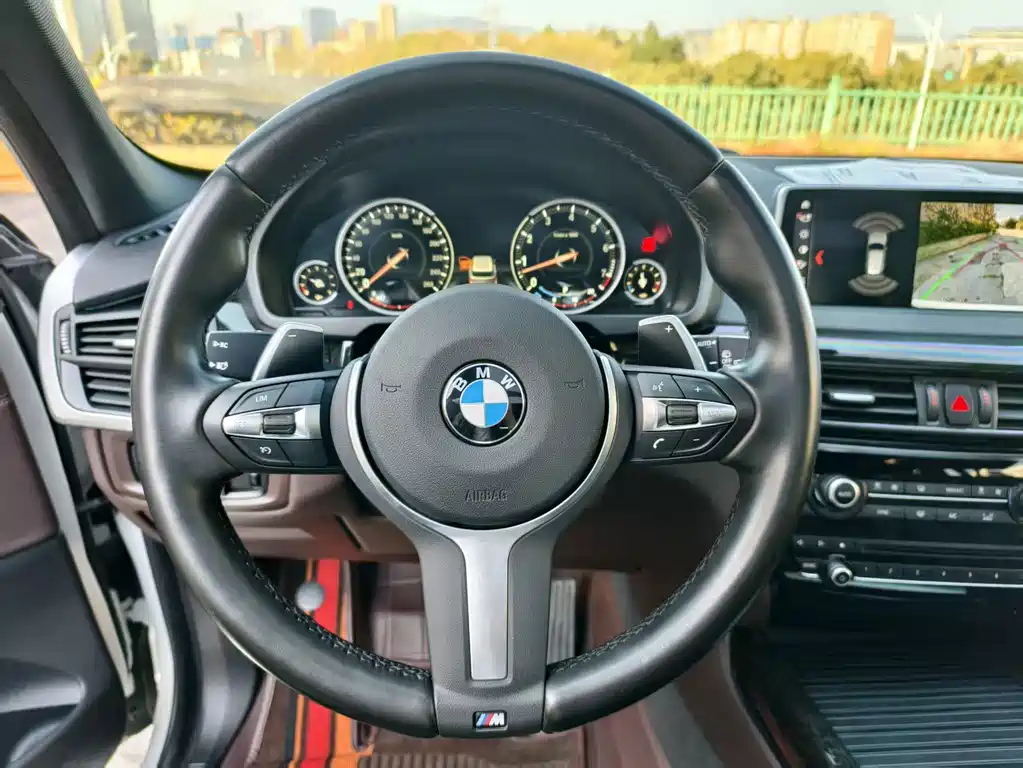 BMW X5 2018 — фото 16