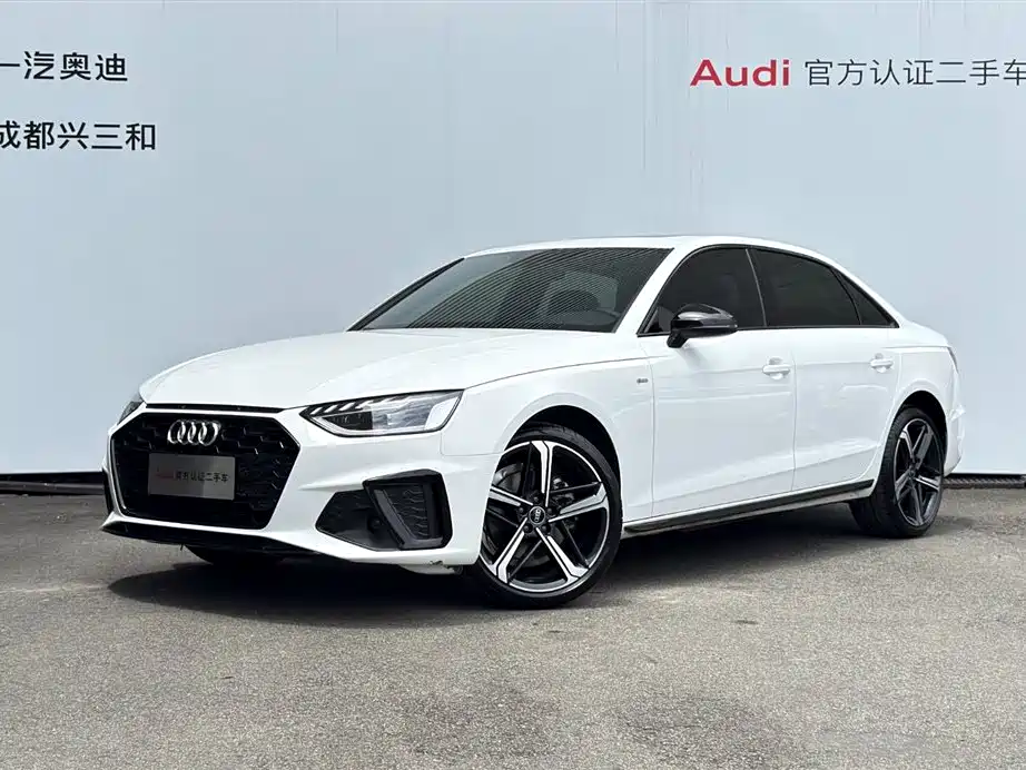 Audi A4L 2023 — фото 1