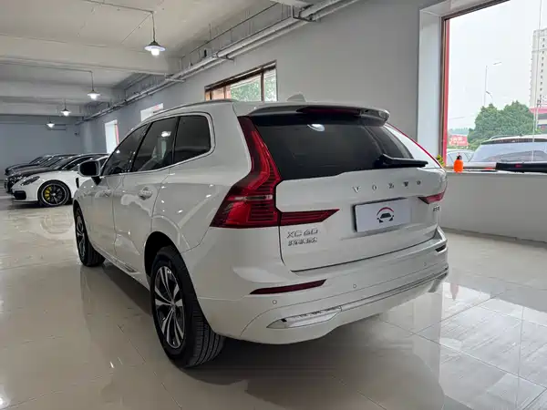 Volvo XC60 2023