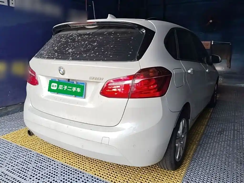 BMW 2 Series Active Tourer 2016 — фото 7
