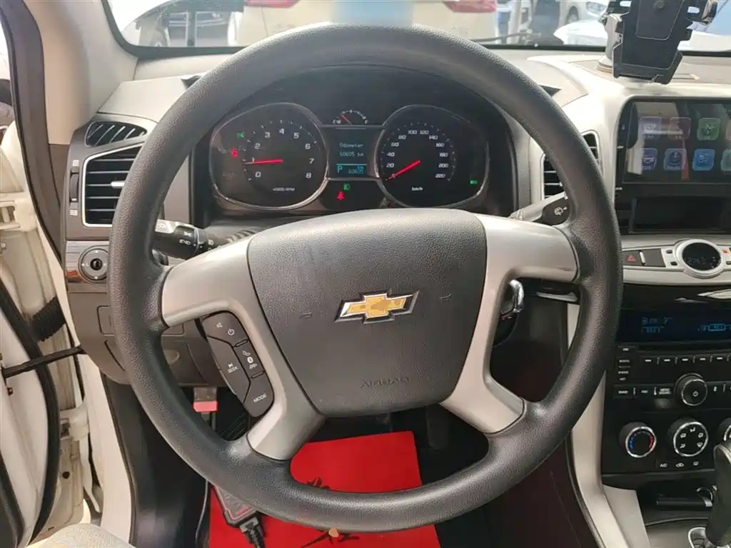 Chevrolet Captiva 2016 — фото 11