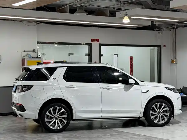 Land Rover Discovery Sport 2022