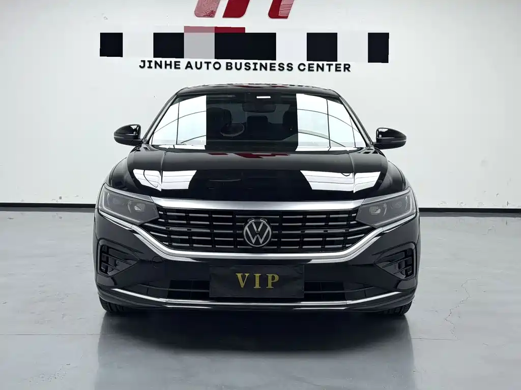Volkswagen Passat 2023