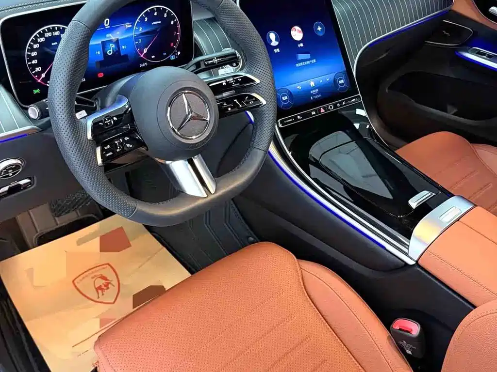 Mercedes-Benz GLC 2025