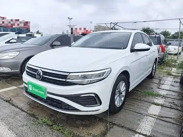 Volkswagen Bora 2023