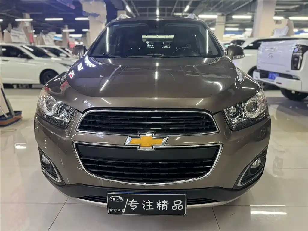 Chevrolet Captiva 2017 — фото 2