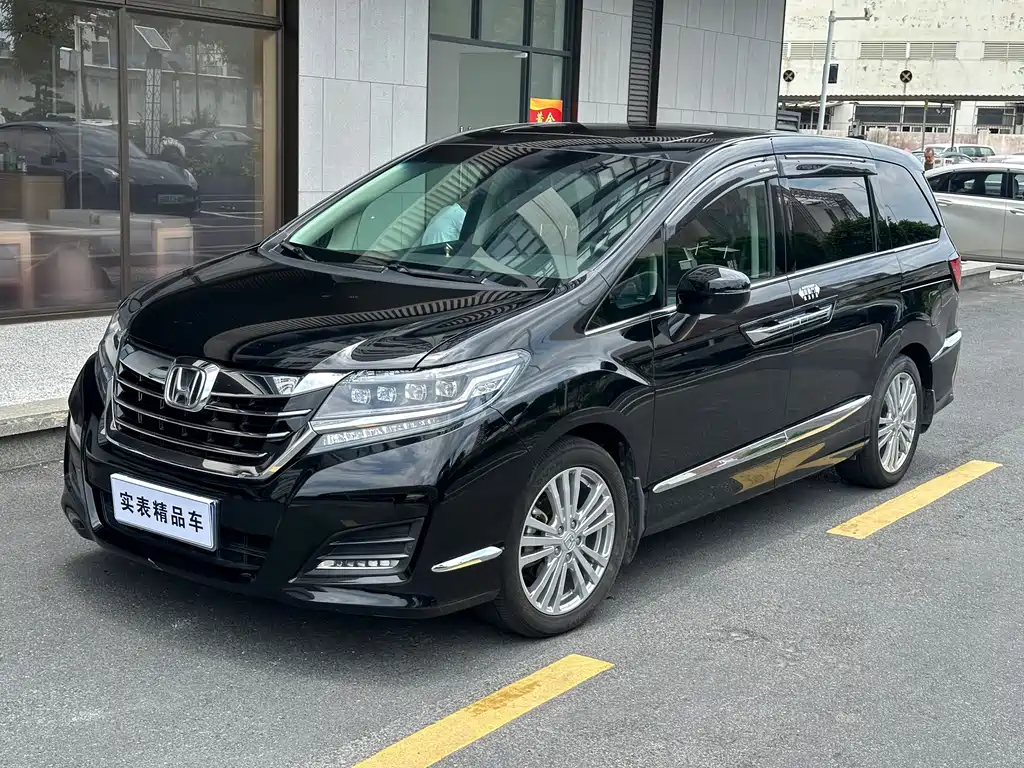 Honda Elysion 2019 — фото 1