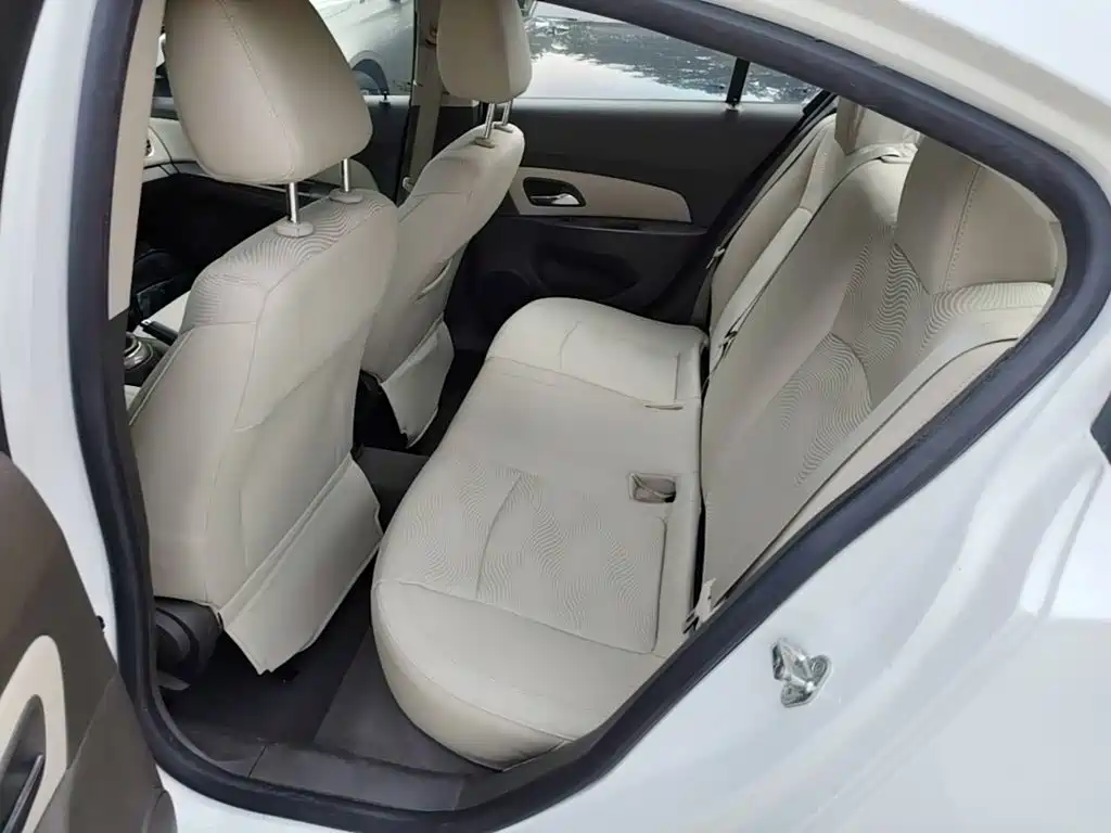 Chevrolet Cruze 2016 — фото 17