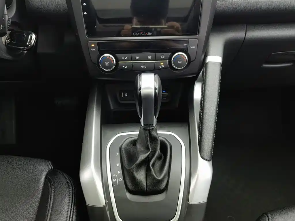 Renault Kadjar 2019 — фото 13