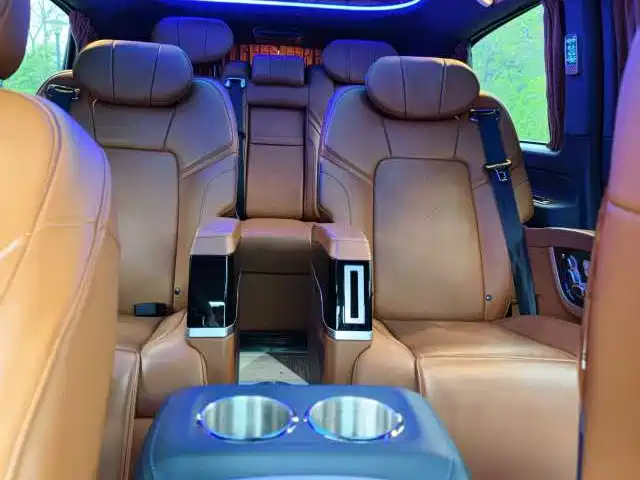 Mercedes-Benz Vito 2023 — фото 11
