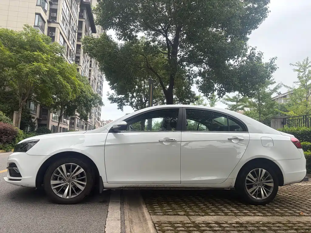 Geely Emgrand 2018
