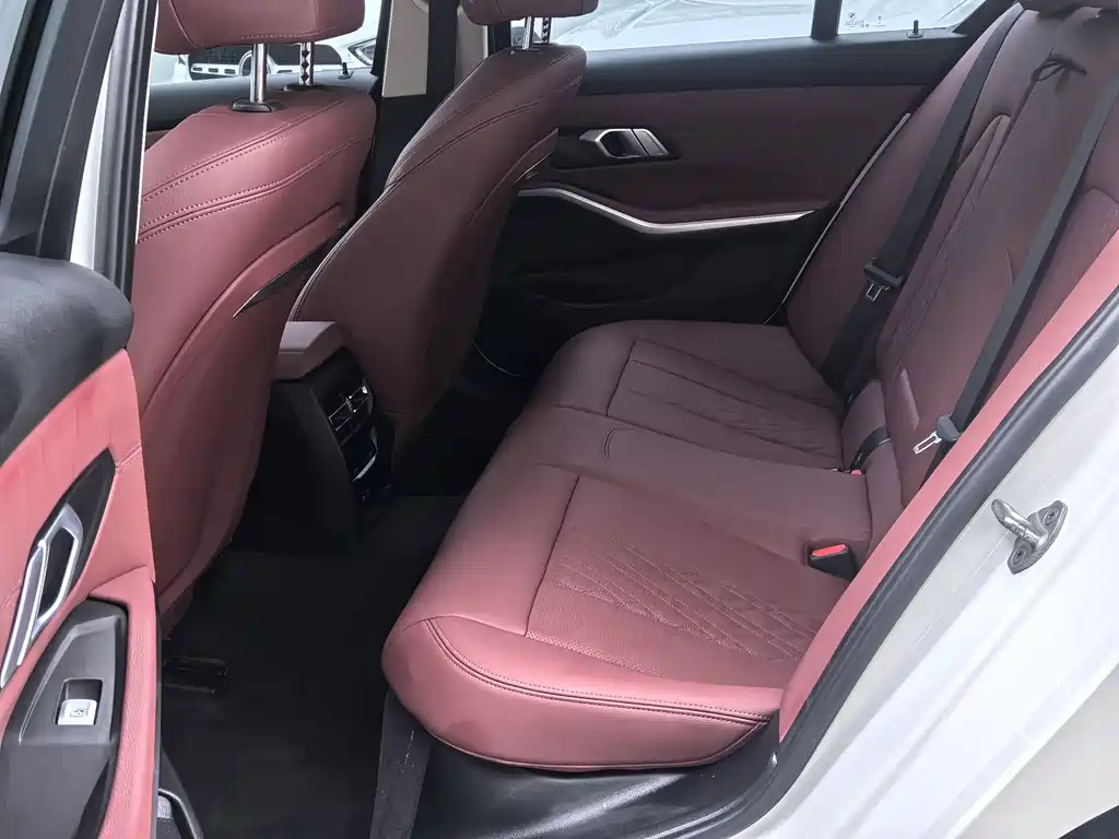 BMW 3 Series 2023