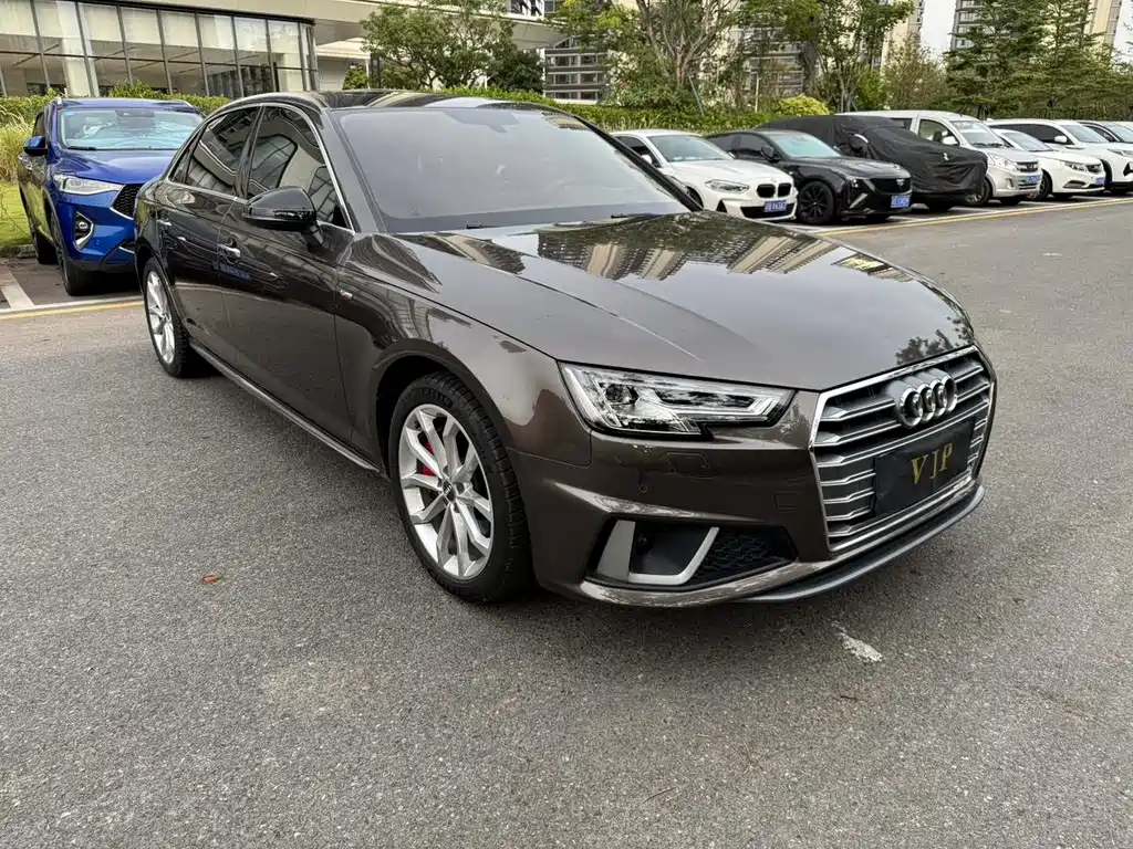 Audi A4L 2019 — фото 3