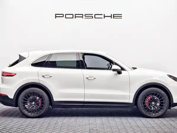 Porsche Cayenne 2020