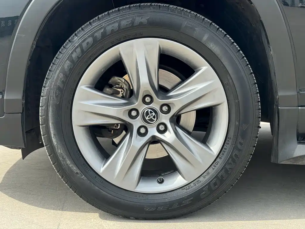 Toyota Highlander 2019 — фото 19