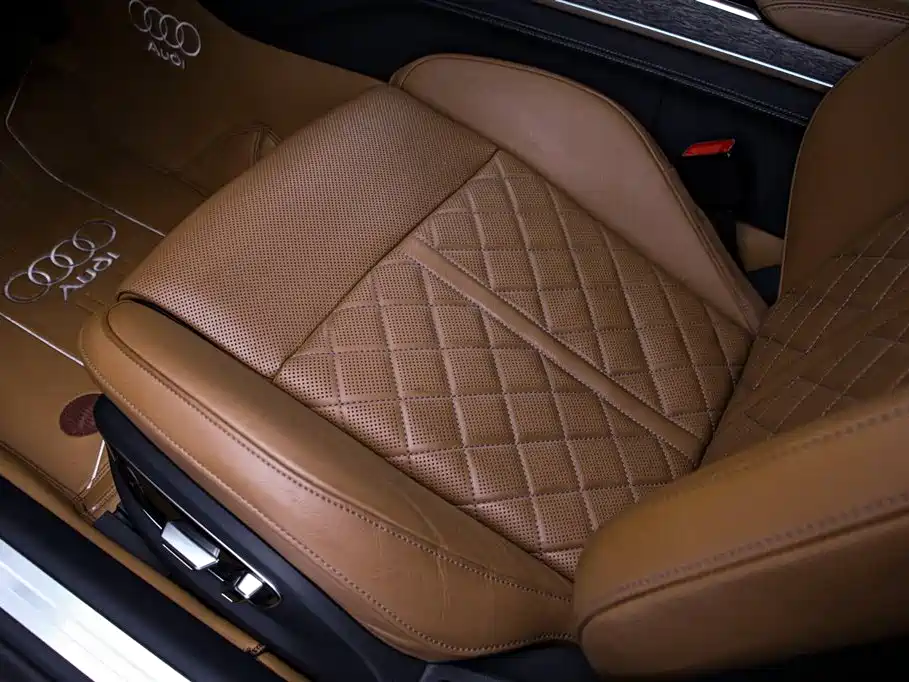 Audi A8 2024 — фото 13
