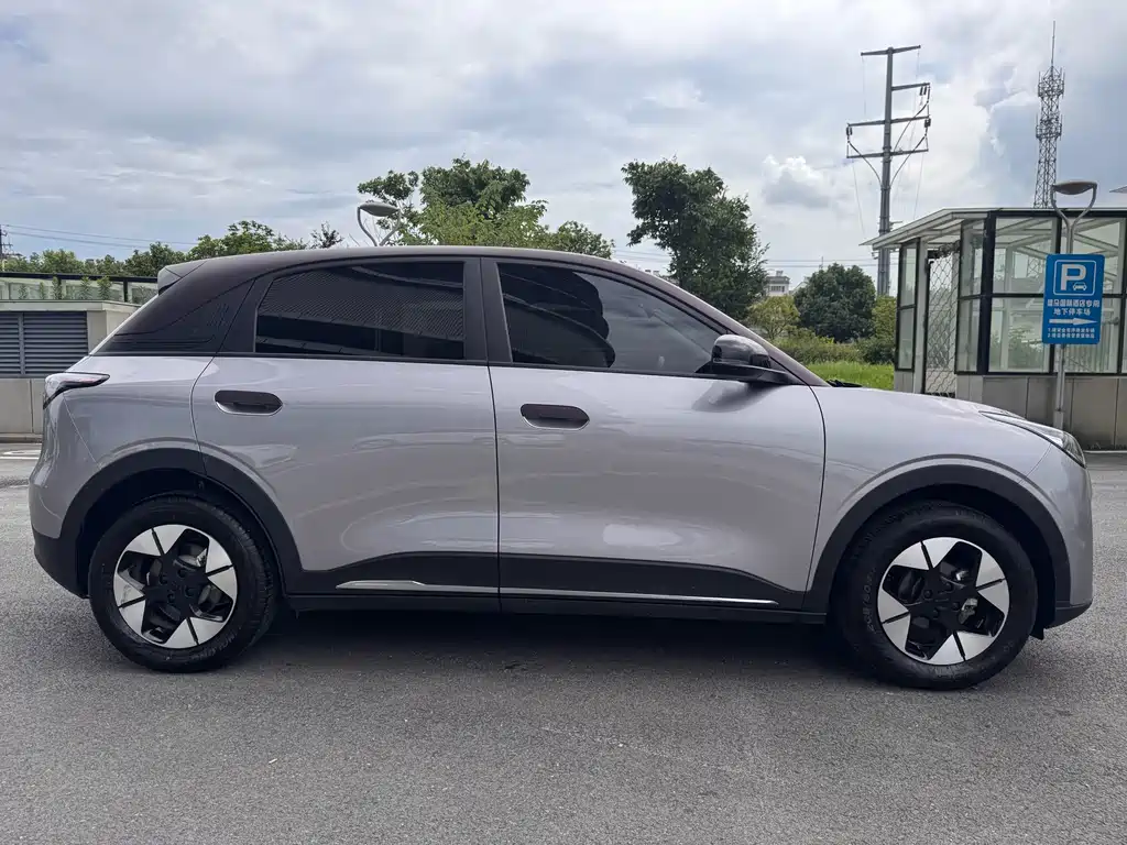 Geely Galaxy Starwish 2025 — фото 25