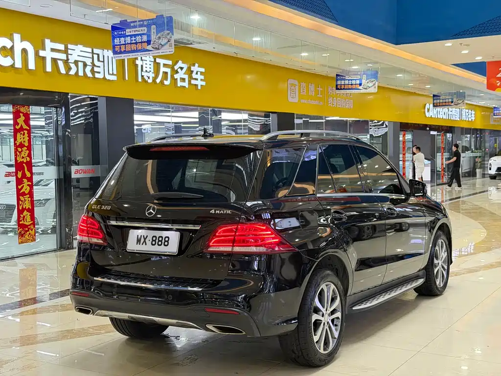 Mercedes-Benz GLE 2015 — фото 6