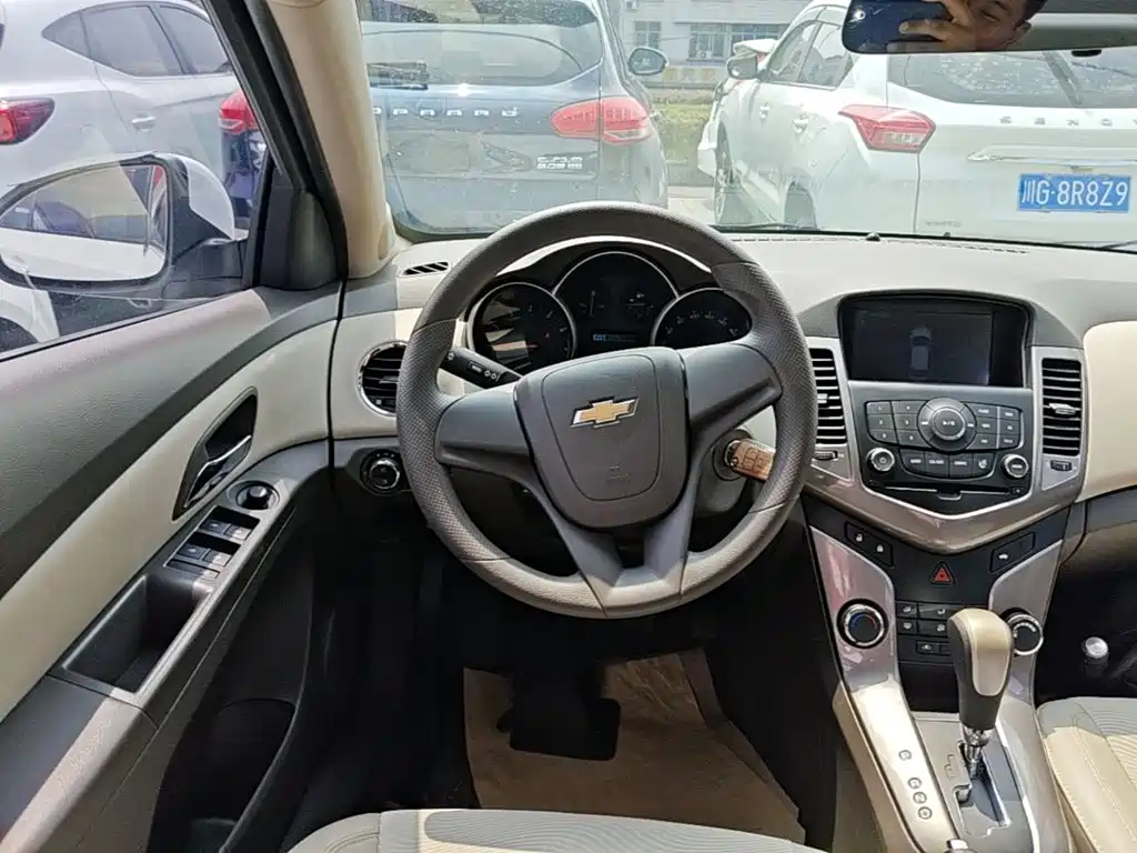 Chevrolet Cruze 2016 — фото 11