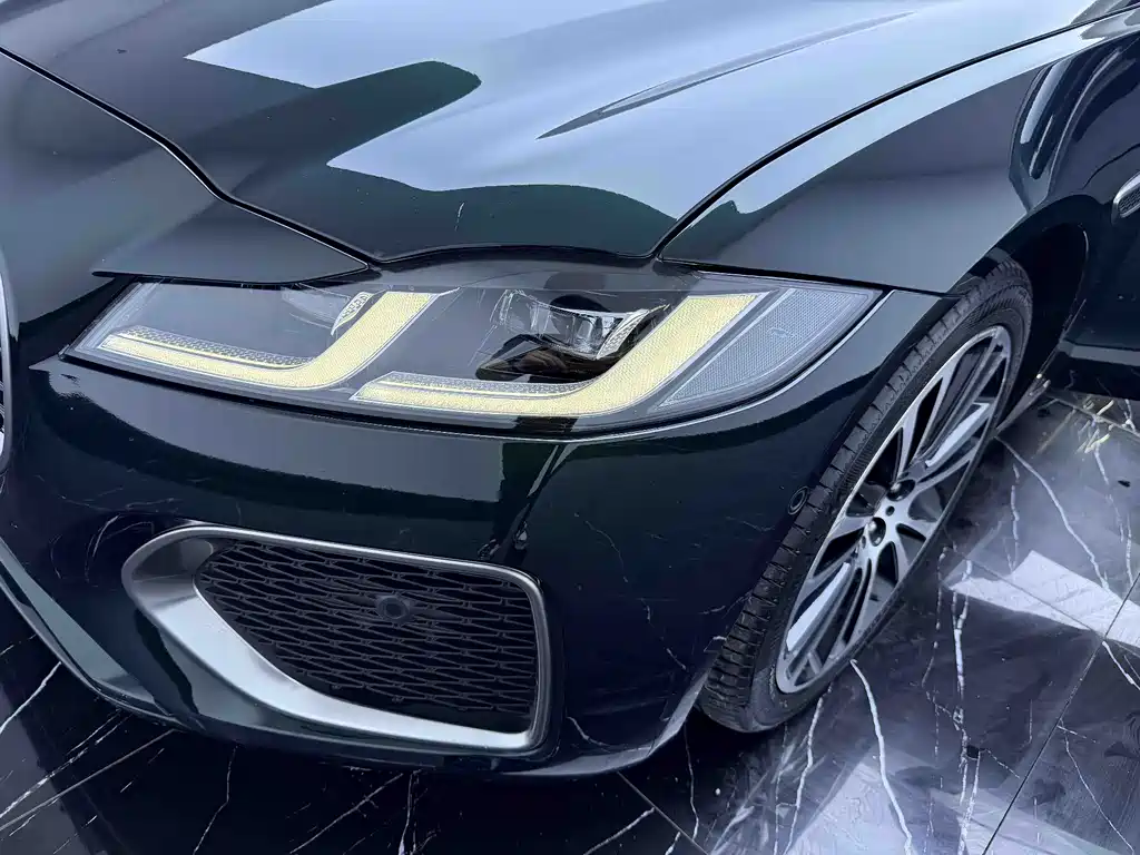 Jaguar XFL 2022 — фото 19