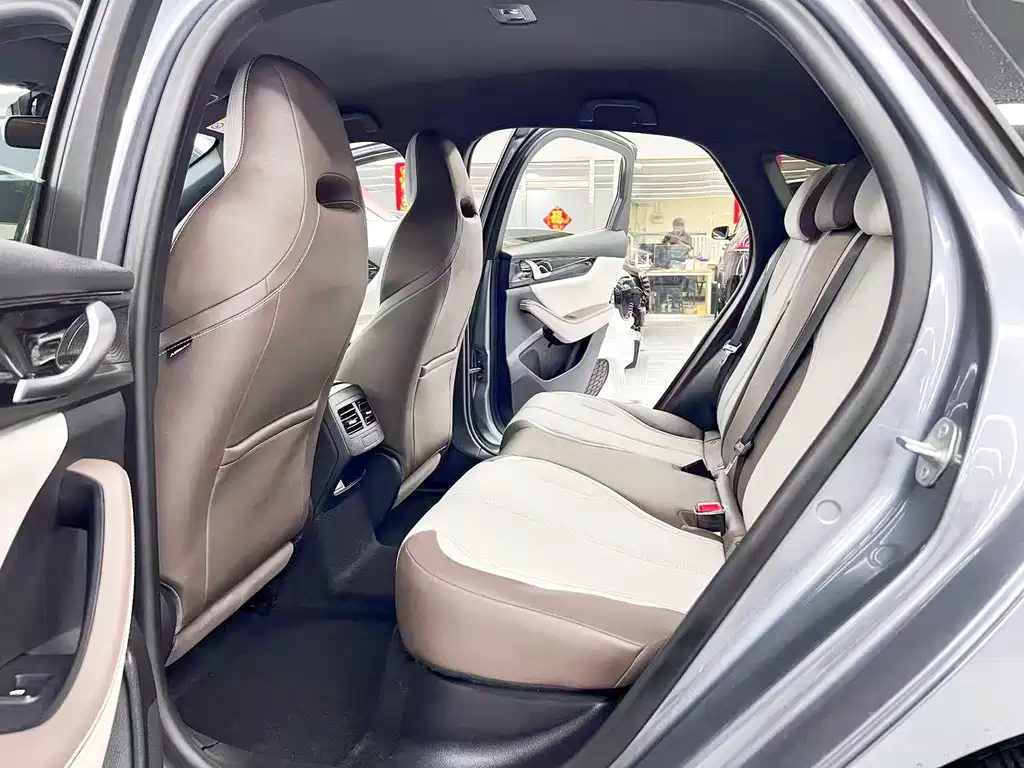 BYD Qin PLUS 2025 — фото 8